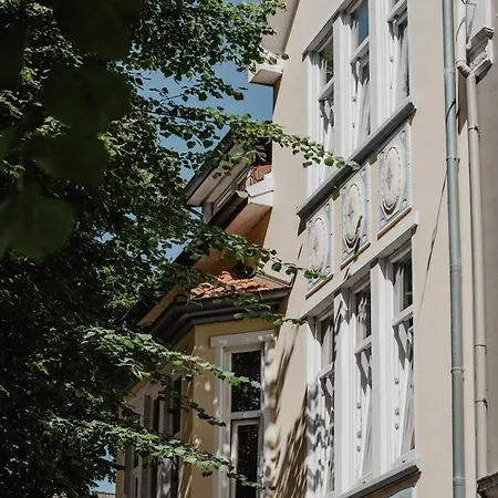 Apartman 4 Traum Im Altbau Fuer Familien Und Gruppen