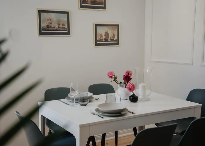 4 Traum Im Altbau Fuer Familien Und Gruppen Appartement